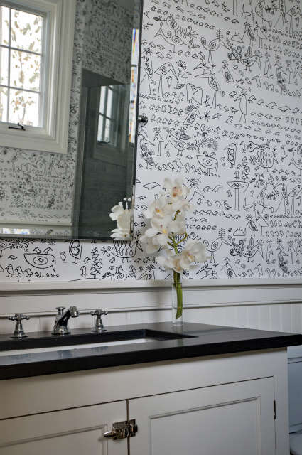  Bridgehampton Bathroom &#8\2\1\1; Photo: Adam Kane Macchia