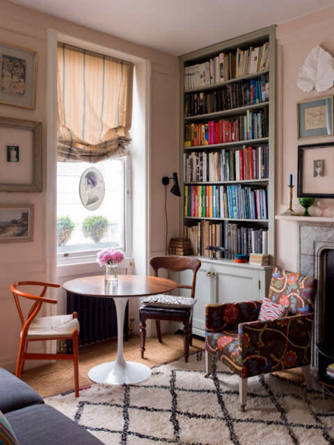  A sitting room, London