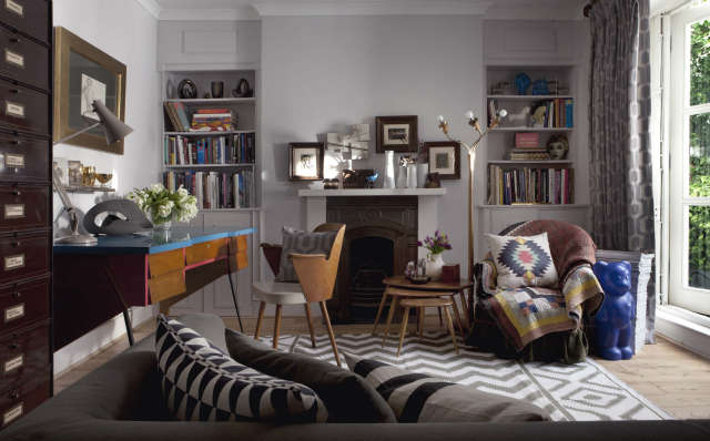 Notting Hill Apartment, London: Creating space for entertaining, relaxing and working in a smallish, naturally dark room required clever spacial planning and sourcing as well careful colour palette selection. Photo: Andrew Wood