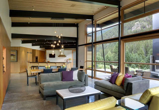  River Bank House: The River Bank House sits along the Gallatin River just outside Big Sky, Montana. The clients love to entertain, so the house was set up to create an open and casual atmosphere with a strong connection to the outdoors. Photo: Steve Keating Photography