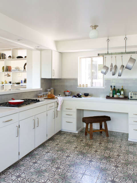  Kitchen, Holly Oak Residence Photo: Beth Coller