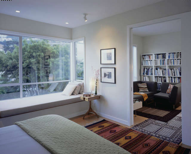  Elizabeth Street Residence &#8\2\1\1; Bedroom &#8\2\1\1; Bench at window with study beyond.