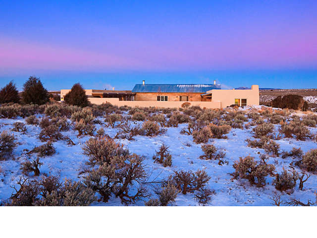  Taos Residence