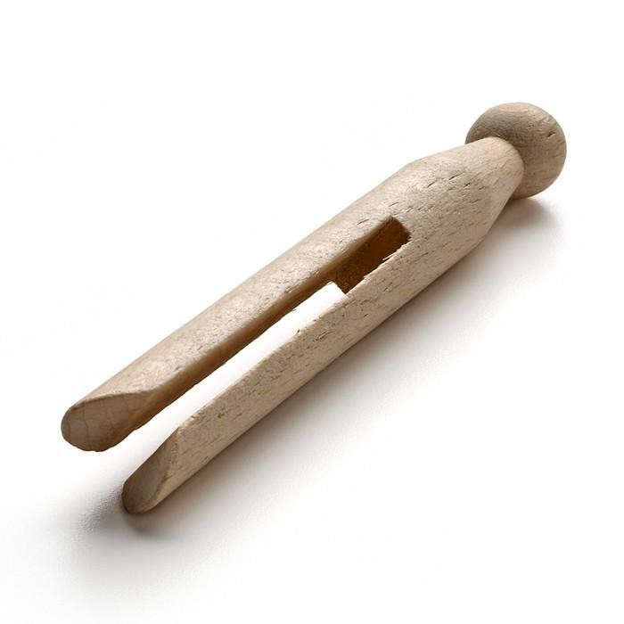 beech-wood-clothespins-manufactum-700x700.jpg