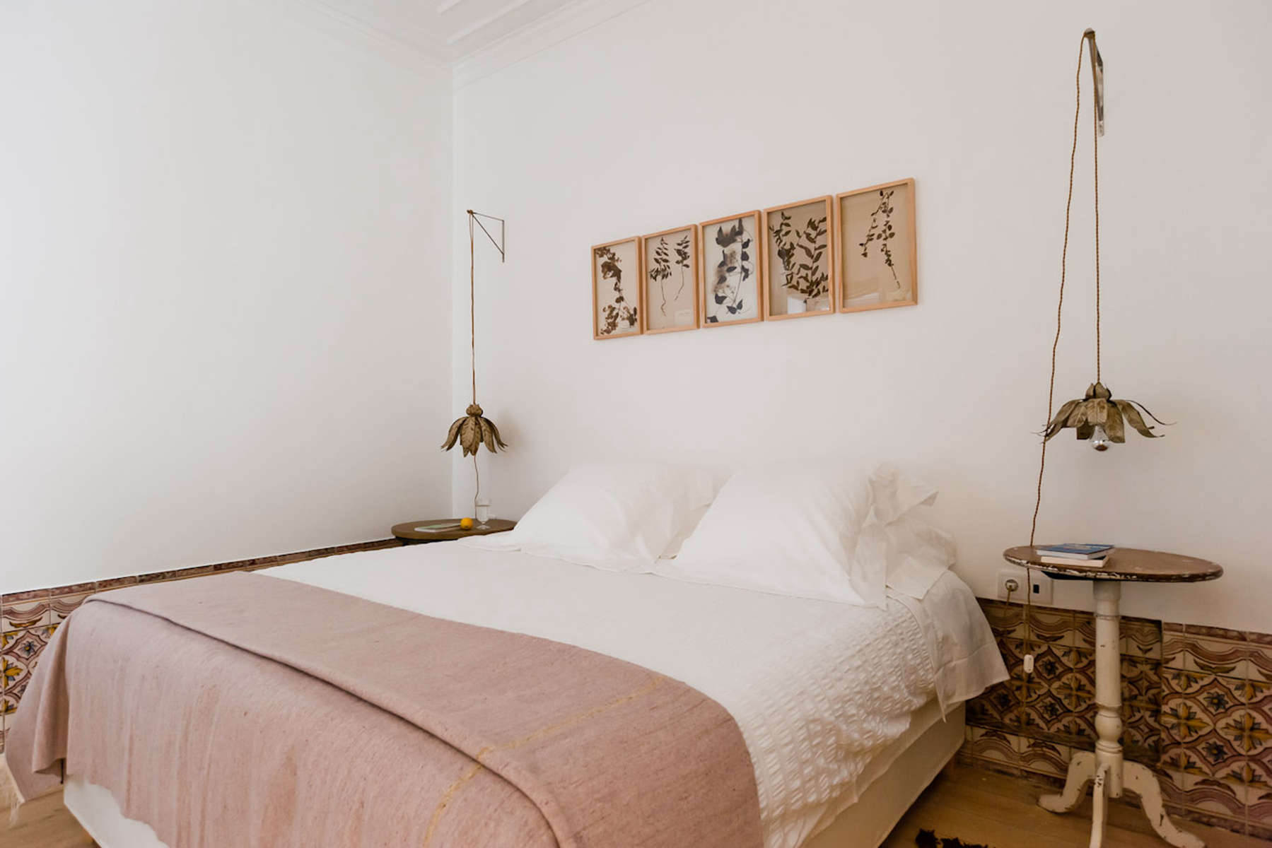 Steal This Look: A Portuguese Bedroom with Vintage Charm