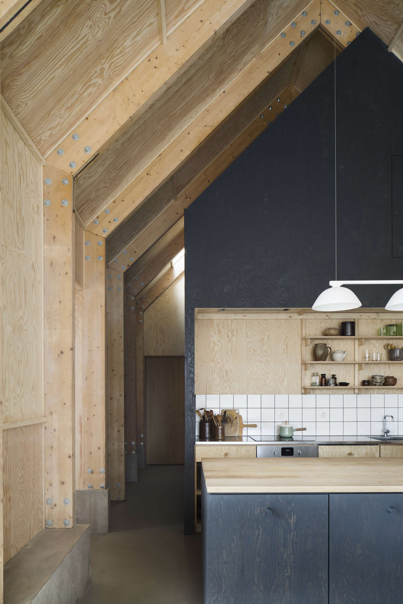 Kitchen of the Week: A Cost-Conscious Kitchen in Sweden