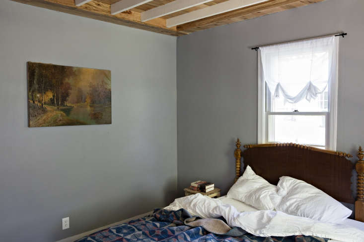 The Glen Wilde Bungalow Bedroom with Blue Quilt