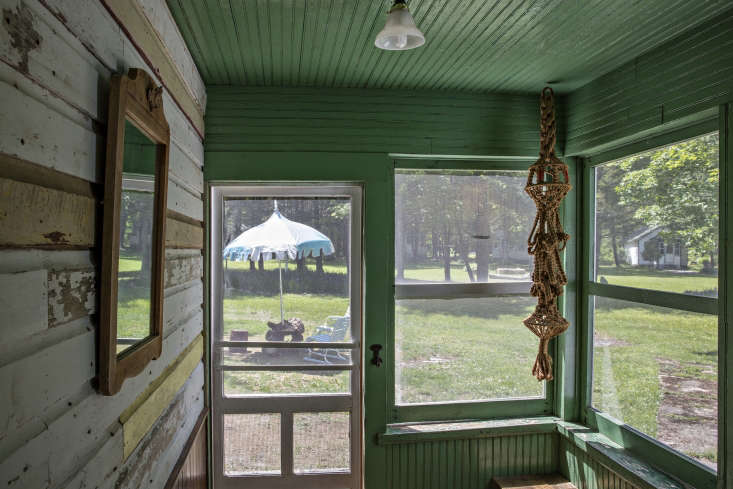 The Glen Wilde Bungalow Screened Porch
