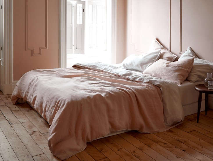 The Monochrome bedroom: Pale pink bedroom in Brooklyn by architect Jess Thomas. Kate Sears photo.