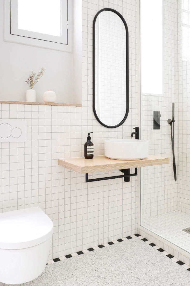 Clean-lined bathroom remodel, Paris, Heju Studio architecture.