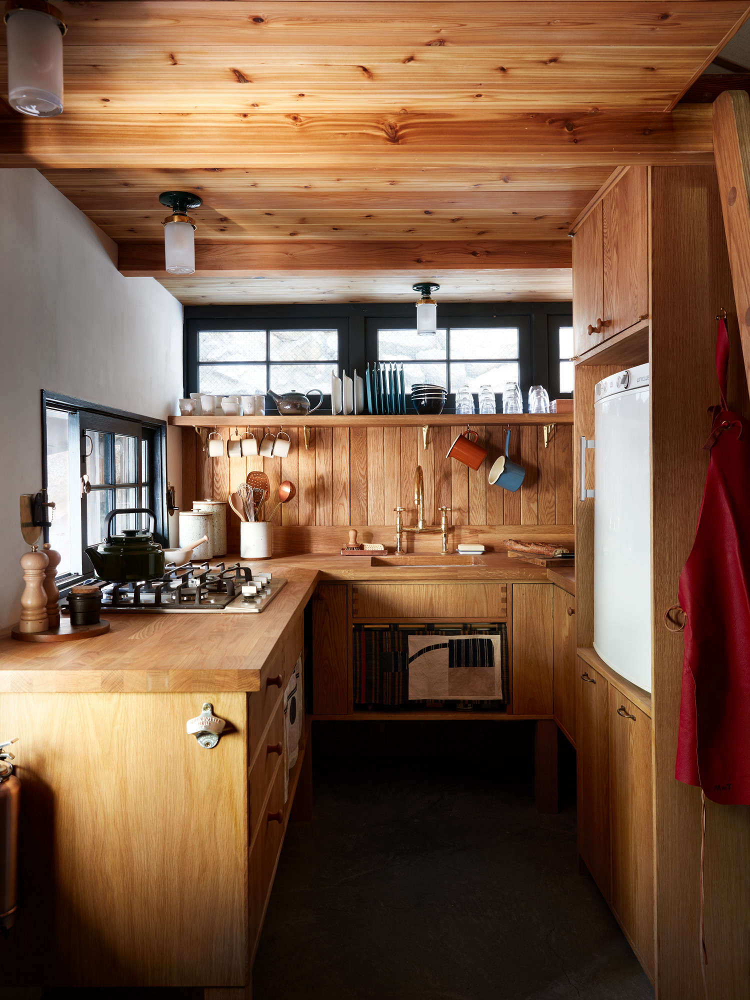 Anthony Russo's Santa Anita Cabin by Commune Design