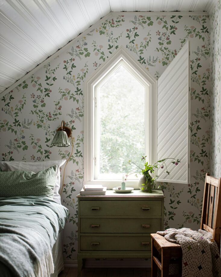 Aforementioned Midsummer Eve is perfect for a snug bedroom.