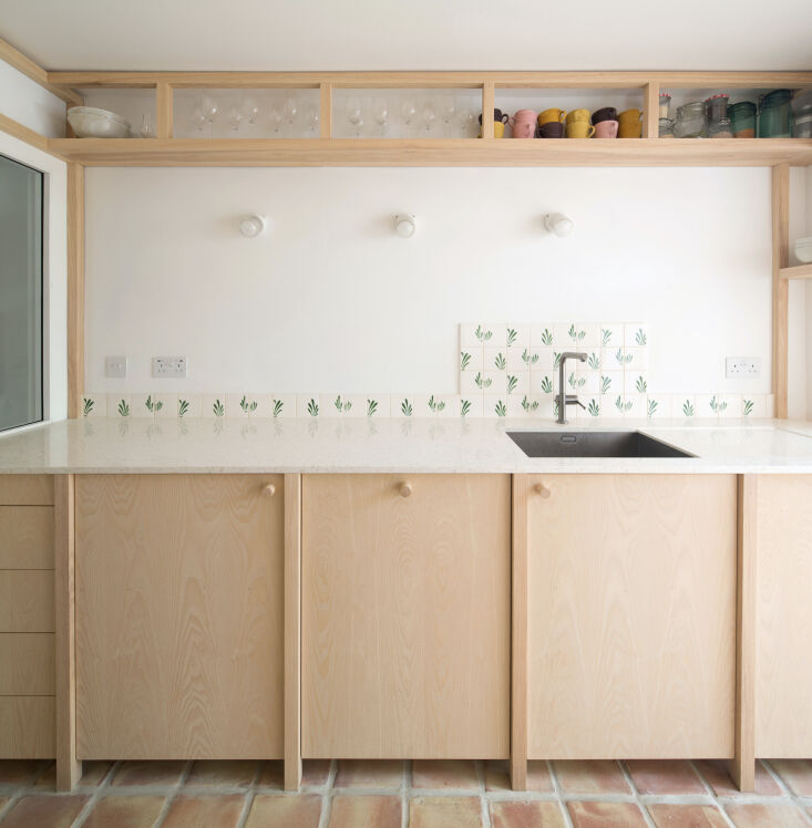 caulfeild house kitchen by brisco loran 165
