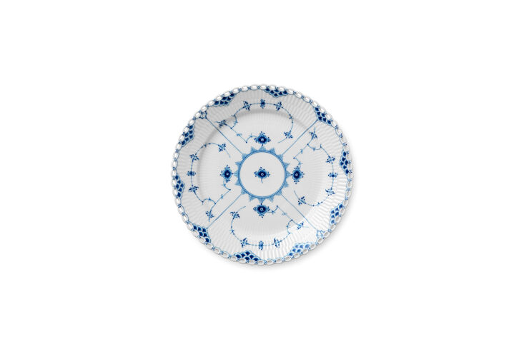 royal copenhagen blue fluted full lace plate 25cm 266