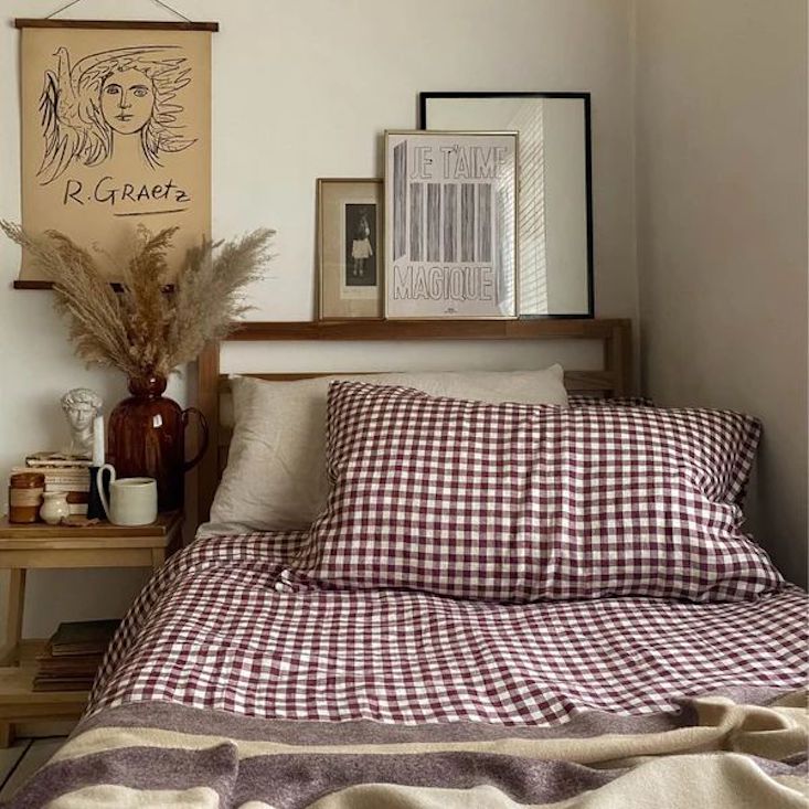 piglet in bed berry gingham linen sheets and pillowcases 133