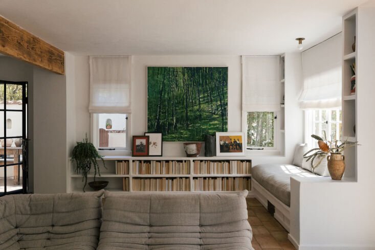 Remodelista Lessons in Layering Issue Cover Image, Volume 17 Issue 41, Photo by Rennis Solis via Sarah Solis
