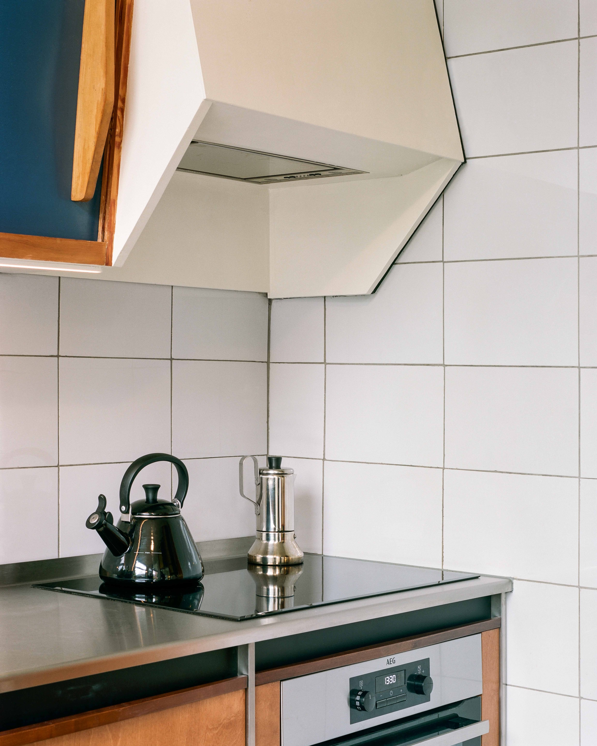 willy van der meeren 1960s kitchen in belgium updated by atelier avondzon. 274