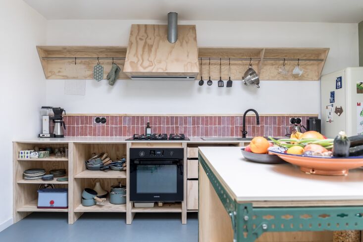 jannah knew she wanted a backsplash of \2\20;softly colored terracotta v 18