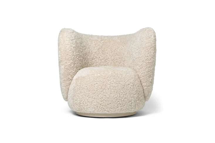Ferm Living rico sillón de piel de oveja moonlight 9