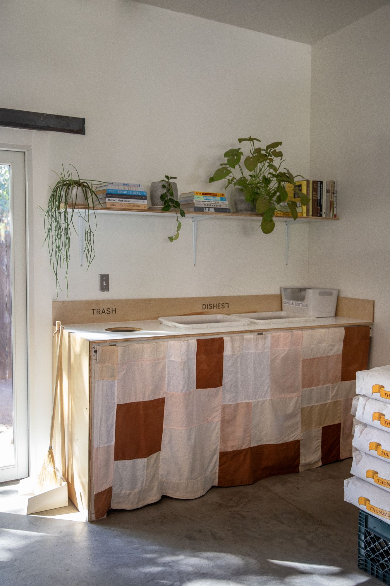 bread shop santa fe. photograph by krysta jabczenski. 9