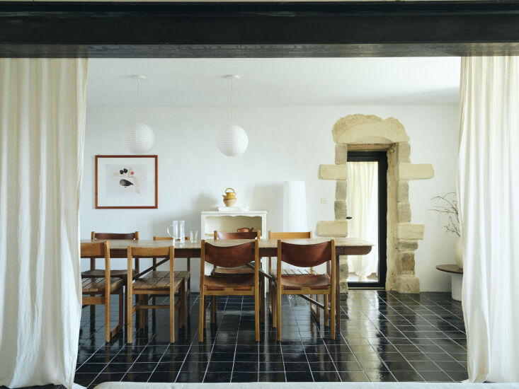 modern country dining area at maison légère 4
