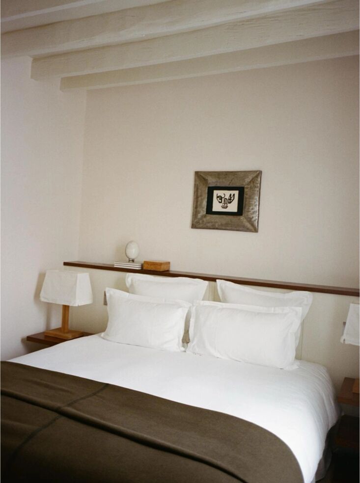 hotel massé in pigalle, paris 10