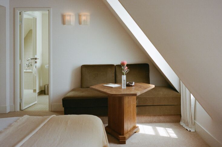 hotel massé in pigalle, paris 12