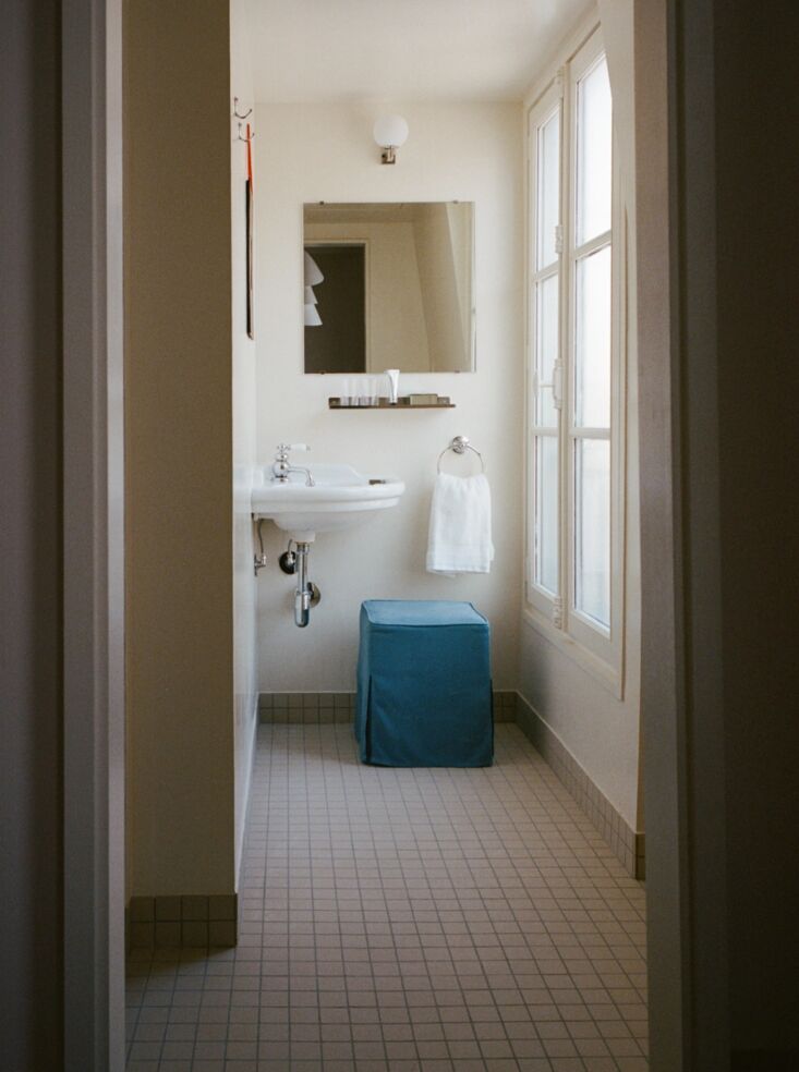 hotel massé in pigalle, paris 7