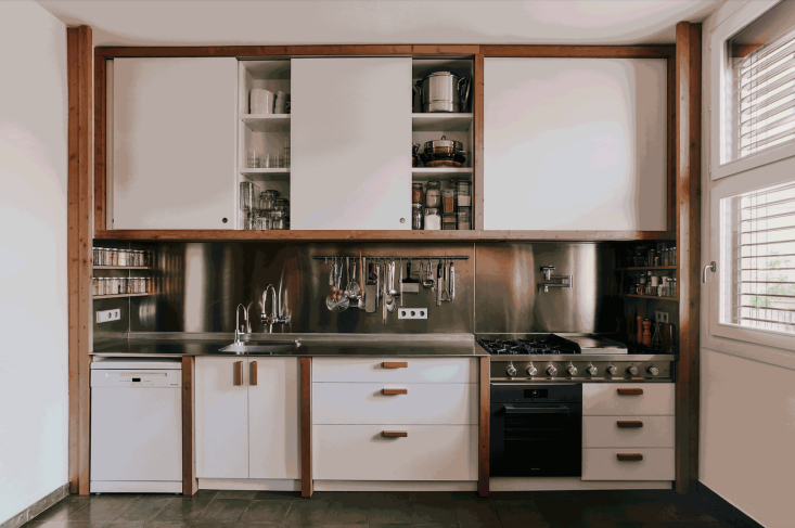 \2\20;Como uno de los clientes es chef, queríamos diseñar una cocina con capacidad para 18 personas.