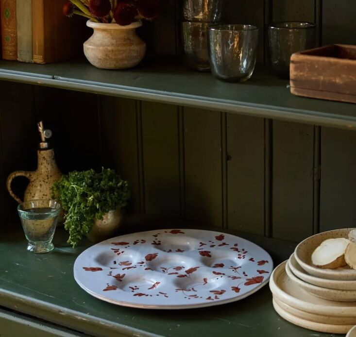 flora seder plate marrone from il buco vita. 26