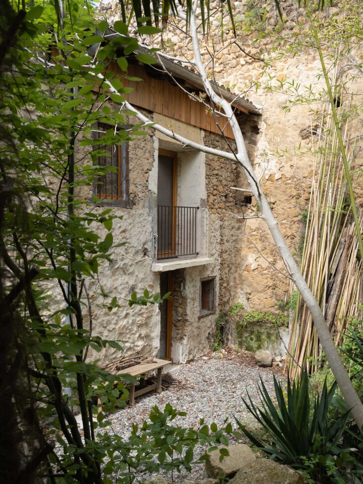 the landscape design here echoes the rocky terrain of the southern haute garonn 33