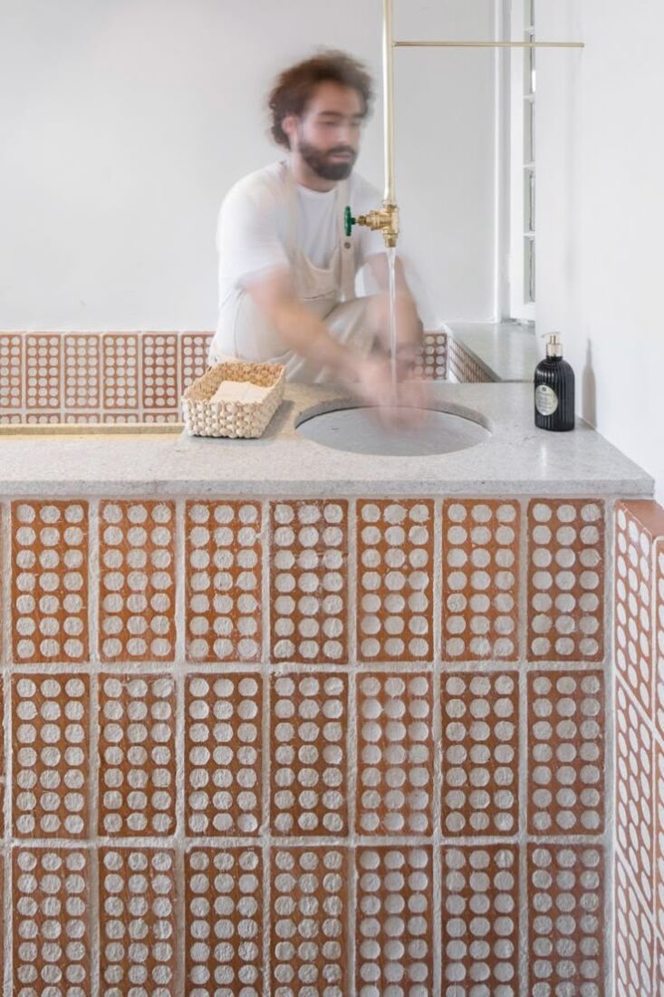 mintchi croissant bakery sao paulo by dezembro arquitetos. carolina lacaz photo 0