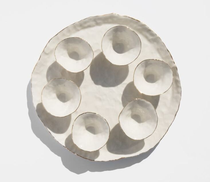 brooklyn ceramic artist isabel halley\2\17;s gold rimmed porcelain seder 19