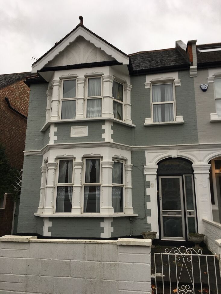 the house had been empty for years. 32
