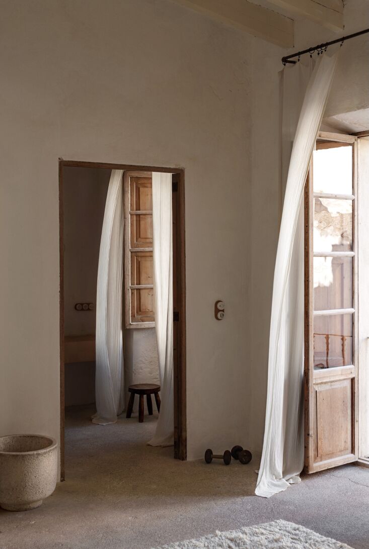 a glimpse of the guest room in the main house. of the hand blown original glass 22