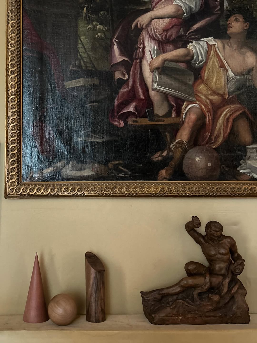 Decoración de madera común