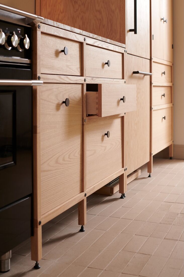 june\2\17;s cabinets are entirely solid wood, including the drawer boxes 19