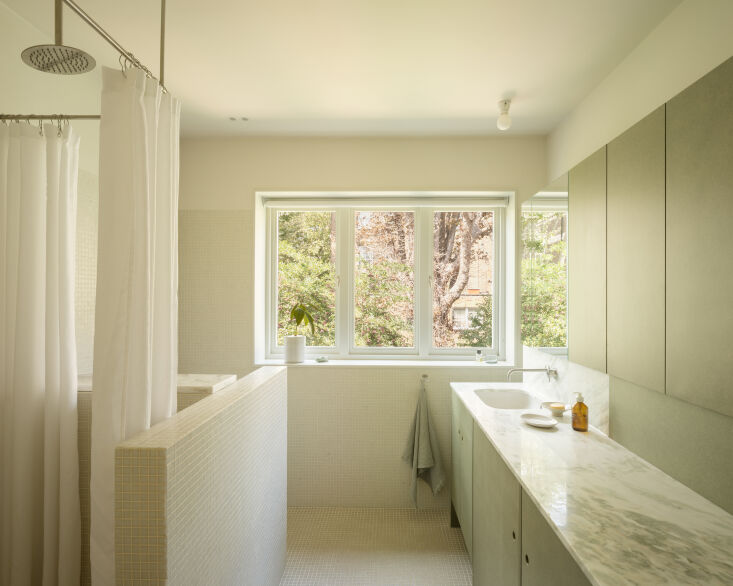 pale green glass mosaic tiles from mosaic trader cover the floors, walls, and t 39