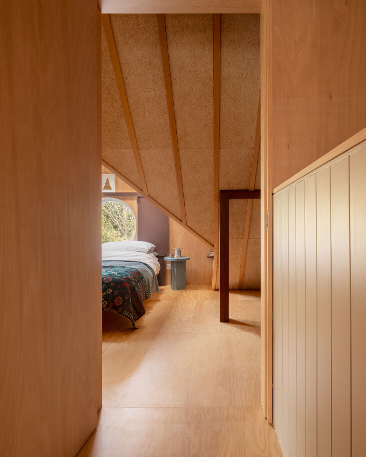 an expandable bed from moebe, made with a welsh quilt that also came with the h 43