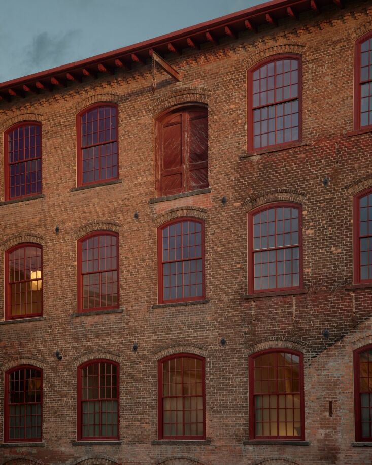 Básicamente, el estudio de diseño adoptó un enfoque doble para este proyecto: restaurador 17