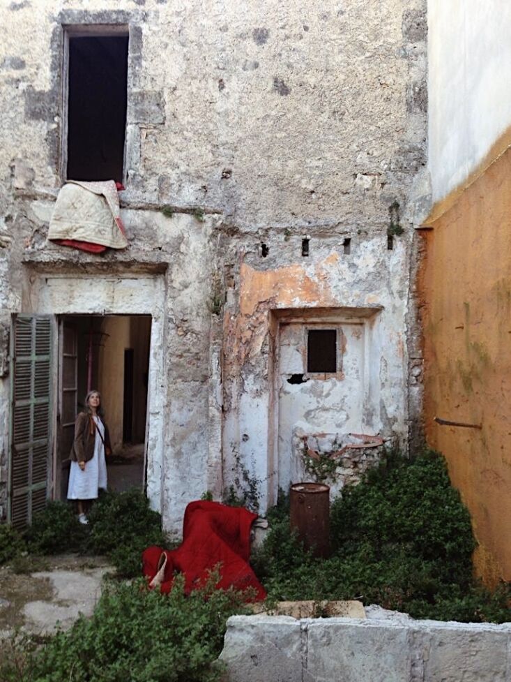 despite the decrepitude and the huge amounts of work required, september loved  29