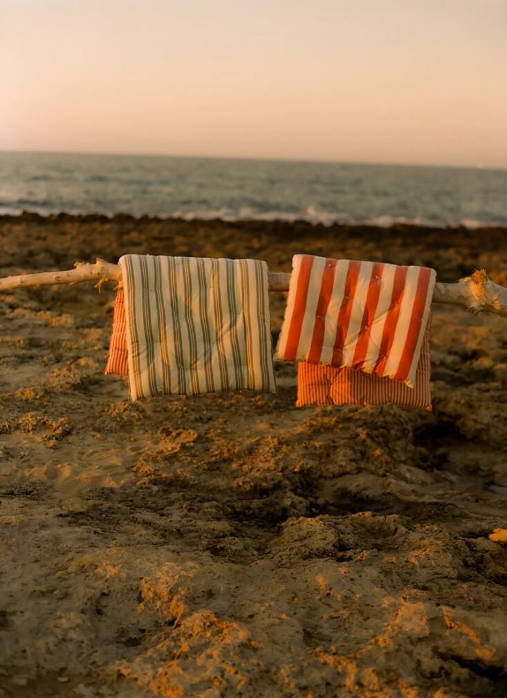 is there anything more delicious than a summer nap outdoors? we think not. thes 18