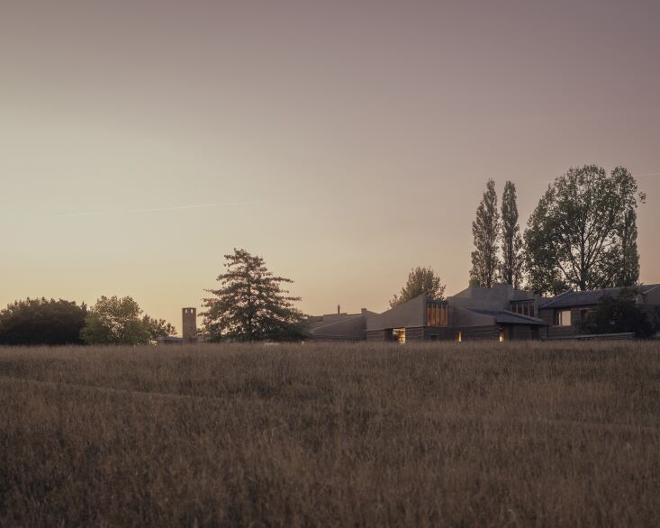 the house feels less \2\20;built\2\2\1; than compacted from the l 33