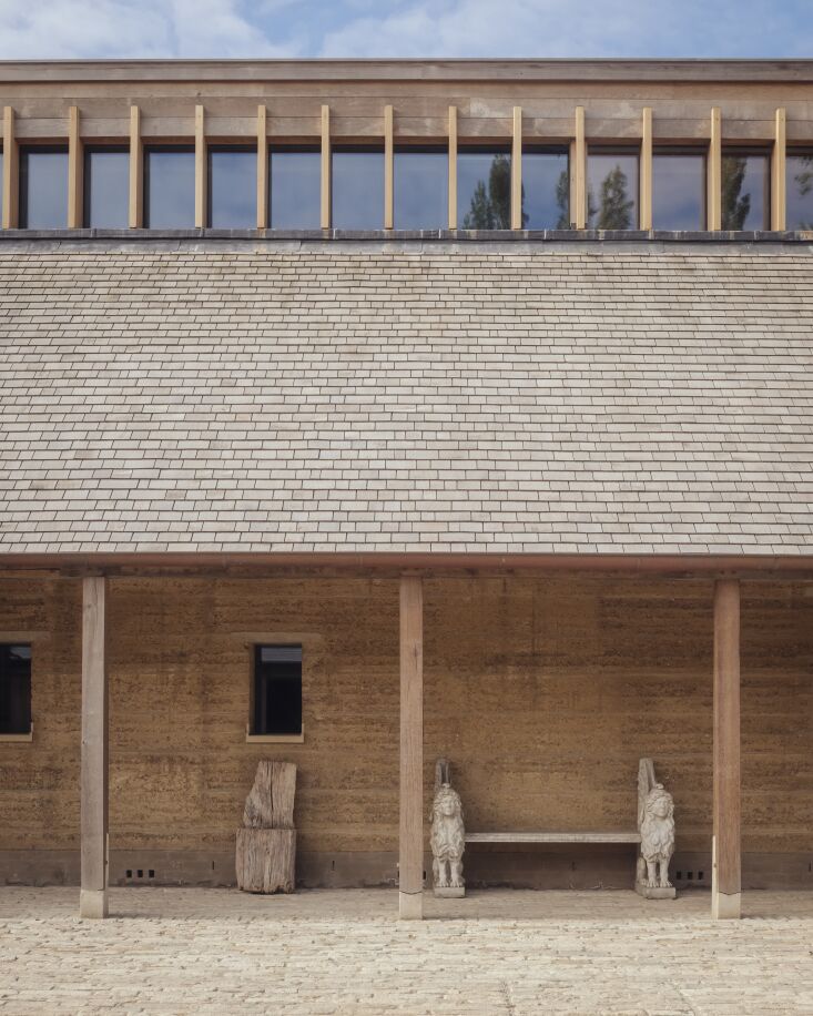 environmental measures were comprehensive: natural and reclaimed materials, hig 19