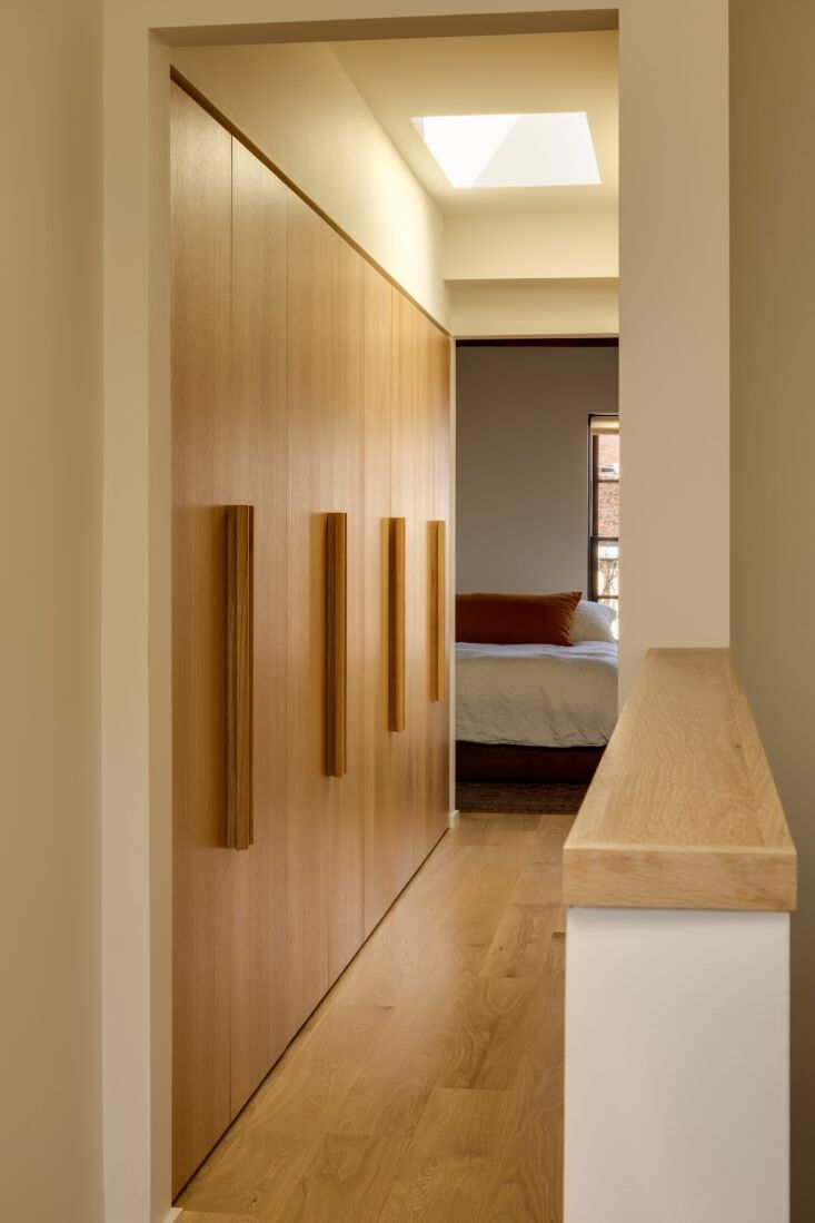 Casa adosada para vivir y trabajar en Filadelfia renovada por kaminski + pew. 13