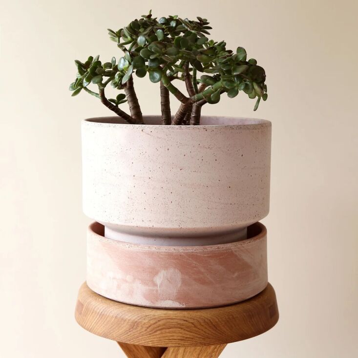 the bergs potter hoff ø30 planter, \$\1\18, and hoff ø30 saucer, \$48, both i 19