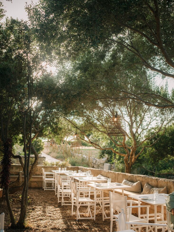 Mentally, we\2\17;re here: at Cantina, a restaurant in a former \18th-century naval hospital on Illa del Rei, Menorca. Bonus? It\2\17;s just next door to Hauser & Wirth and lush gardens by Piet Oudolf (take a tour on Gardenista, here). Photograph by Dave Watts, courtesy of Cantina.