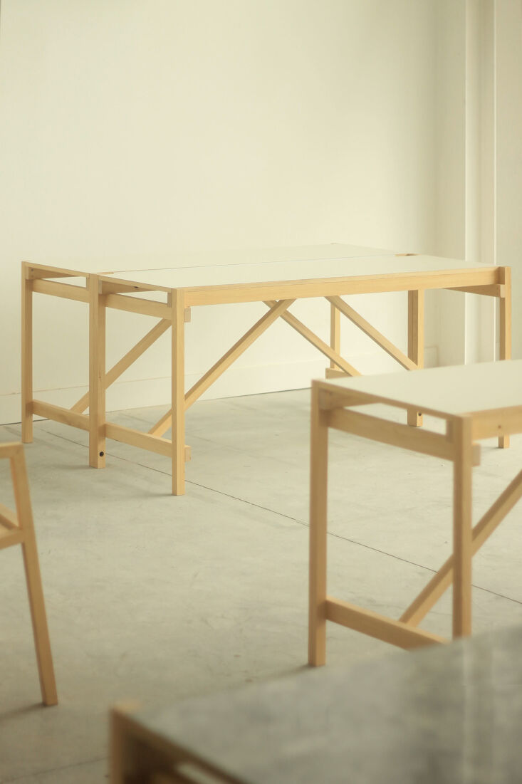 it met studio desk design 2
