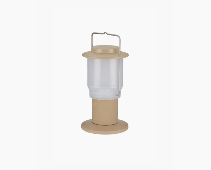 home & camp lantern at snow peak 4