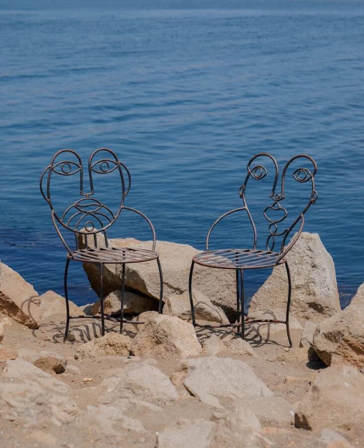 fan has surprised herself with her love for these whimsical portrait chairs. &a 17